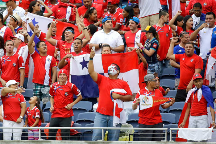 Panama-fans-cb70a3a1ab0a4c00b19f488c12da4f89-0.jpg